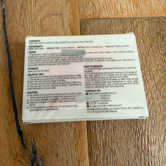 Reusable Pink Press On Nails 32 Piece NWT - Picture 5 of 9